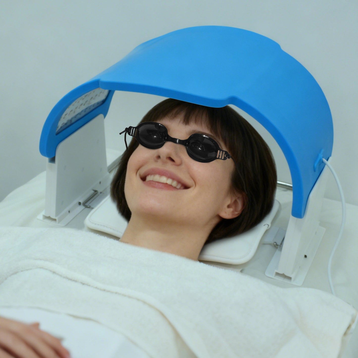 Toponechoice 7 Colors LED Face Mask Light Therapy and Body Rejuvenation Device